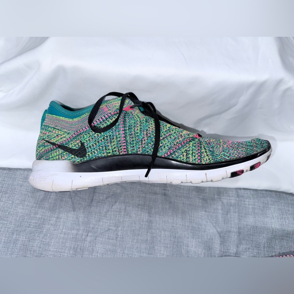 Nike free TR flyknit 5.0, 9.5 - Picture 3 of 9